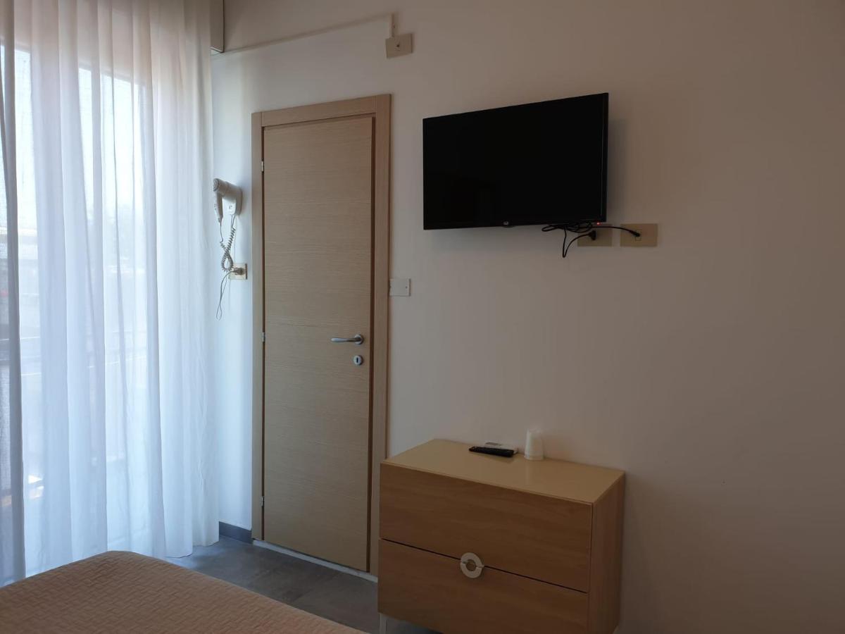 Hotel Baden Baden Rimini Luaran gambar