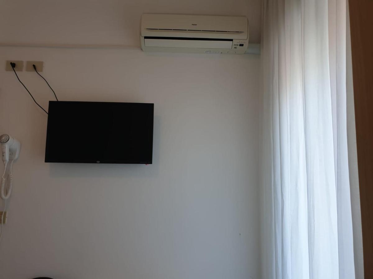 Hotel Baden Baden Rimini Luaran gambar