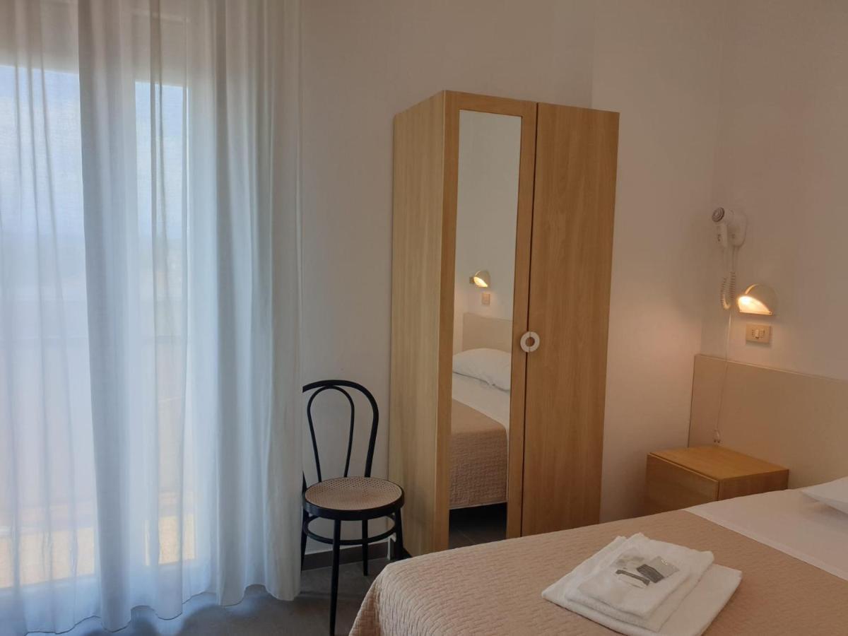 Hotel Baden Baden Rimini Luaran gambar